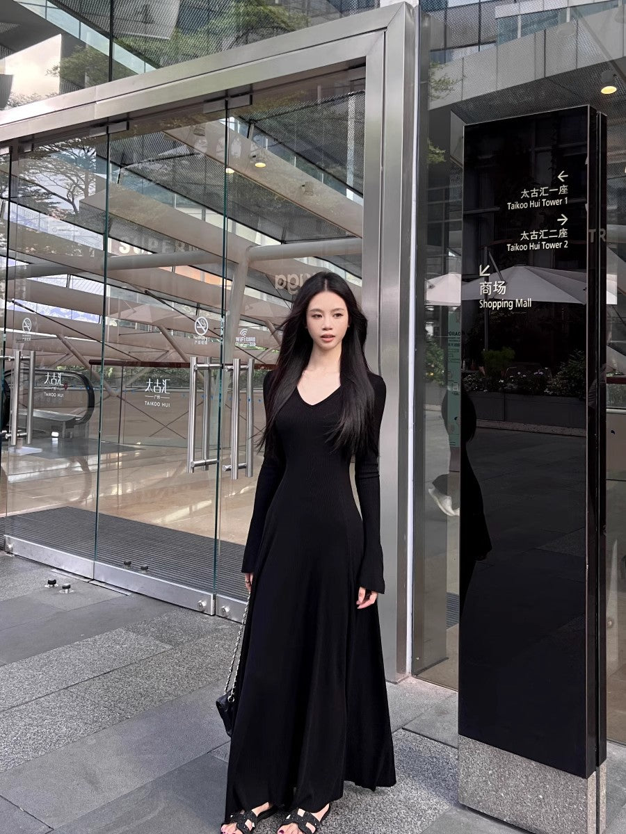 "Flow" Knitted dress